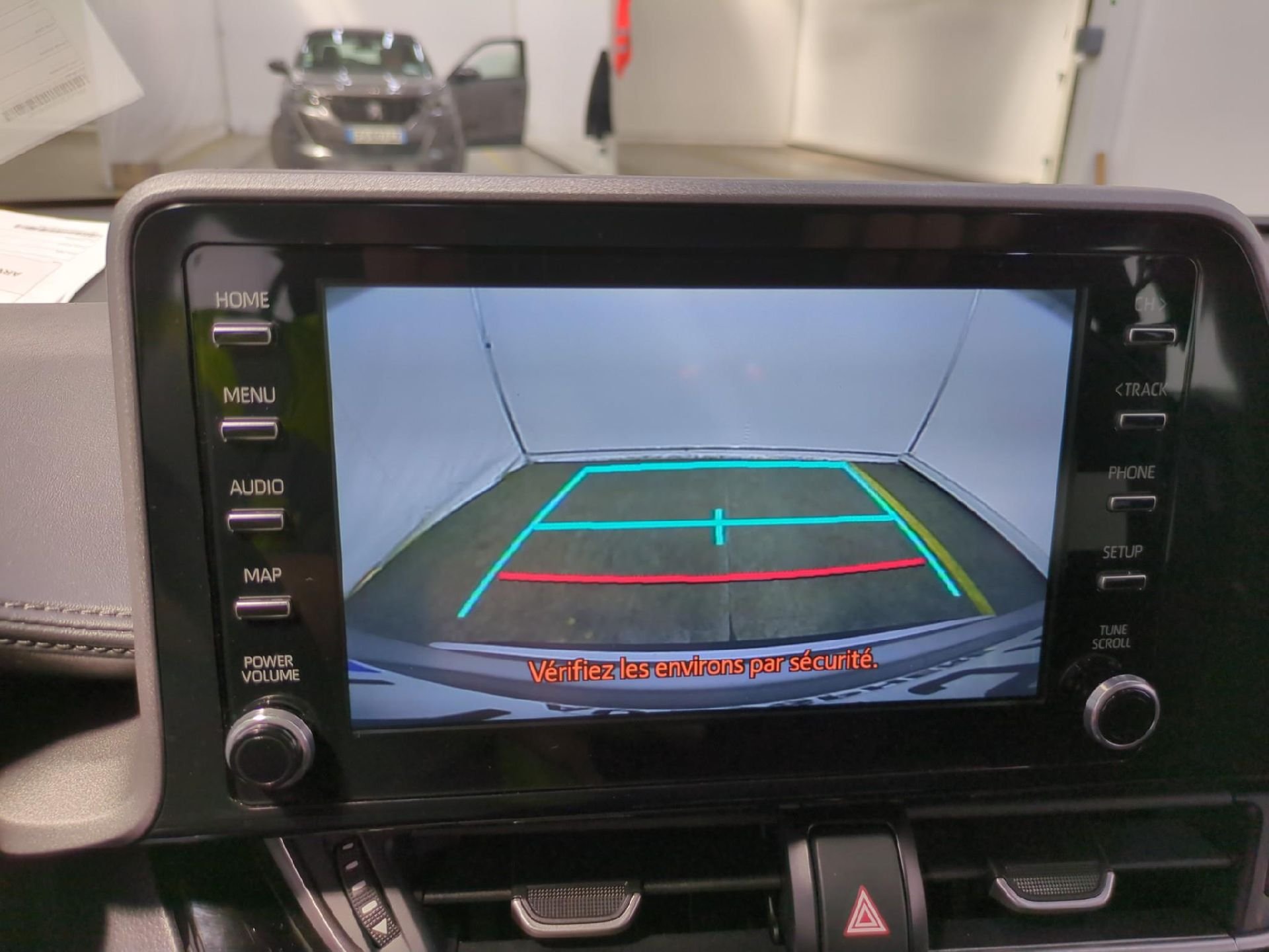 Toyota C-HR 2.0 Dynamic Business - Híbrido - Automático -184 hp - 126.161 km, 23/03/2021 - Imagen 8