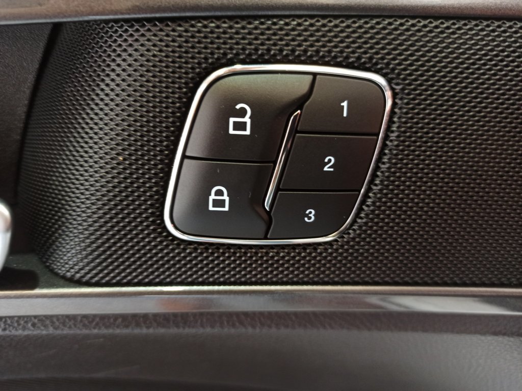 FORD Mondeo 2019 ETIQUETA ECO 167CV Titanium SportBreak - Imagen 20