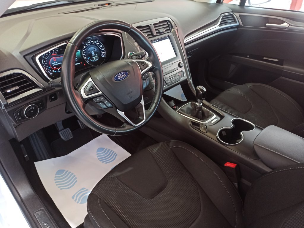 FORD Mondeo 2019 ETIQUETA ECO 167CV Titanium SportBreak - Imagen 7