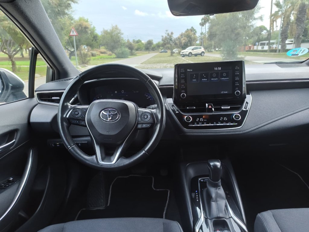 TOYOTA COROLLA 1.8 125H ACTIVE TECH E-CVT TOU SPORT, 124113 km, 21/03/2021 - Imagen 11