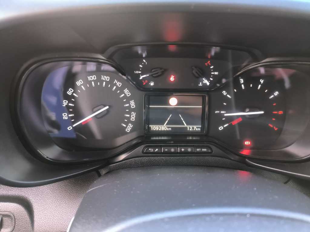 CITROEN Berlingo Talla M BlueHDi 100 SS FEEL - Imagen 15