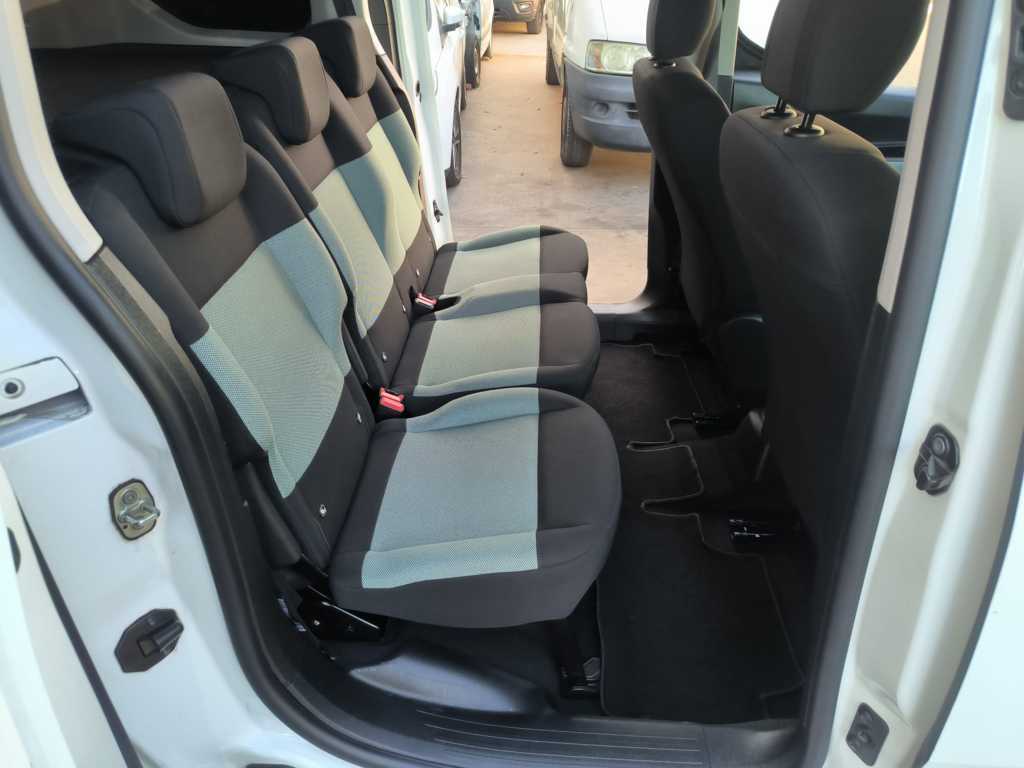CITROEN Berlingo Talla M BlueHDi 100 SS FEEL - Imagen 11
