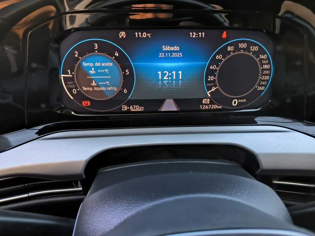 VOLKSWAGEN Golf Life 2.0 TDI 85kW 115CV Variant - Imagen 15