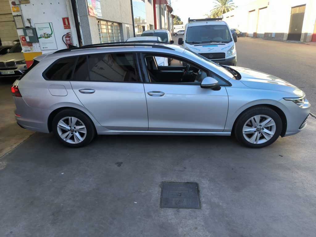 VOLKSWAGEN Golf Life 2.0 TDI 85kW 115CV Variant - Imagen 7